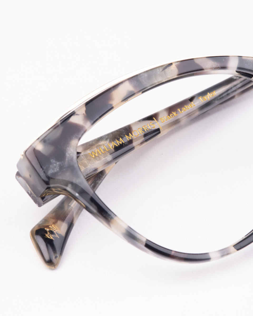 tortoise plastic cat eyeglasses by William Morris model Taylor, front view, lunettes de vue Écaille de tortue 