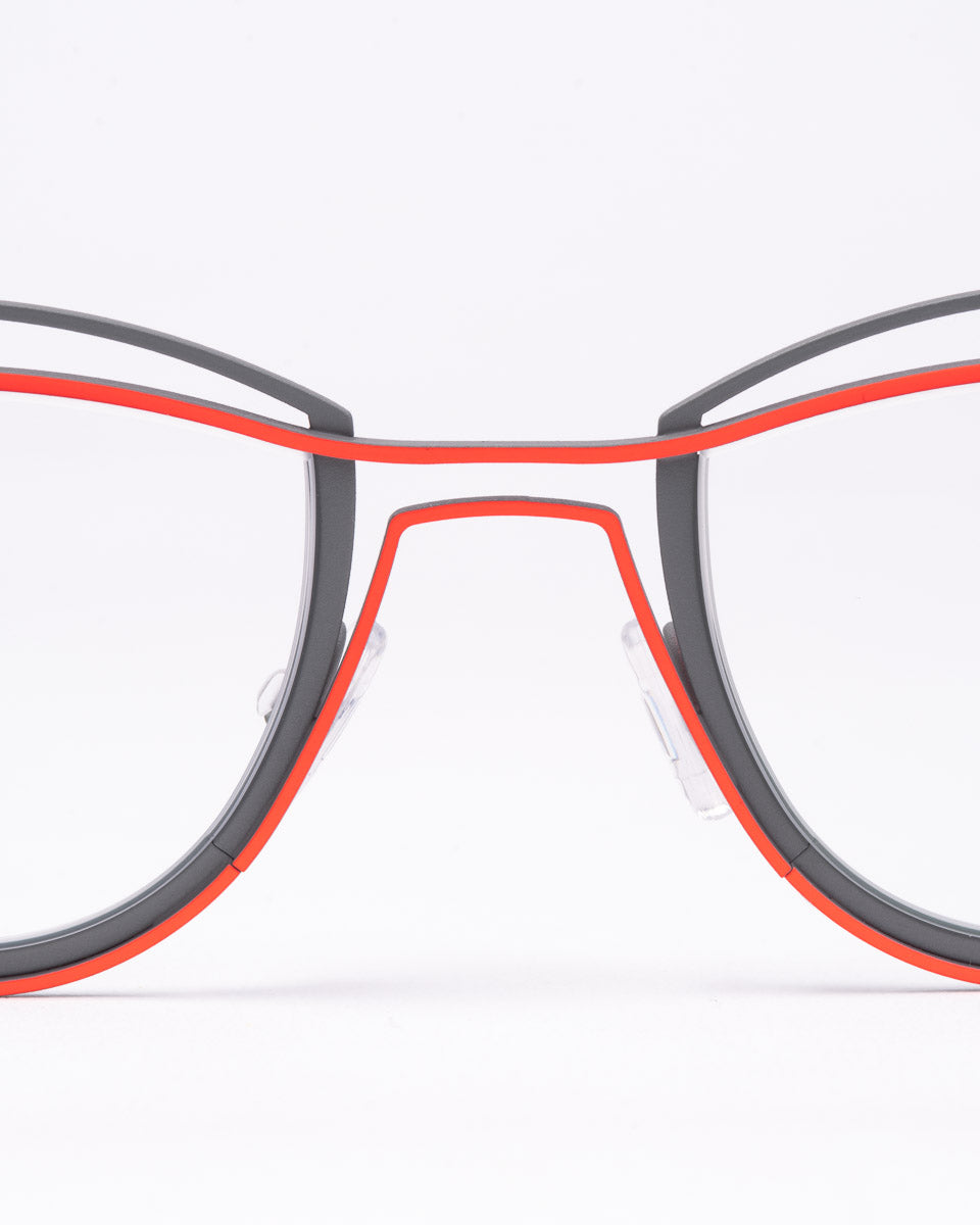orange metal round eyeglasses by Theo model shape, front view, lunettes de vue Orange rond