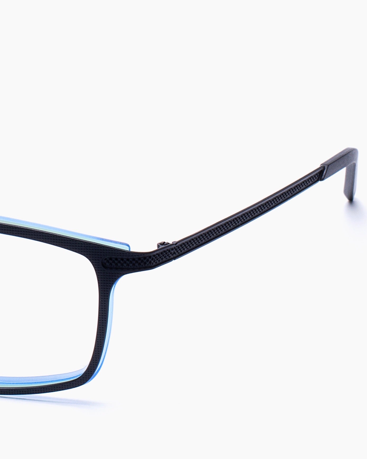 Parasite - Memories3 - c17 | glasses bar:  Marie-Sophie Dion