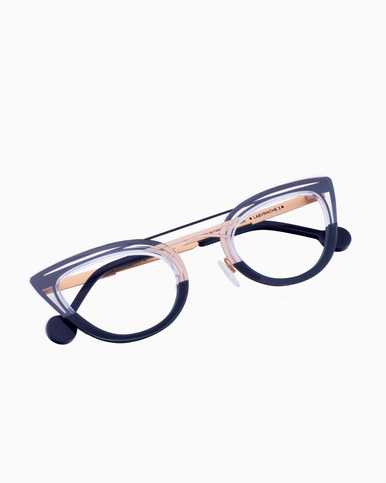 black metal cat eyeglasses by Anne et Valentin model Labyrinthe3, front view, lunettes de vue chat couleur Noir