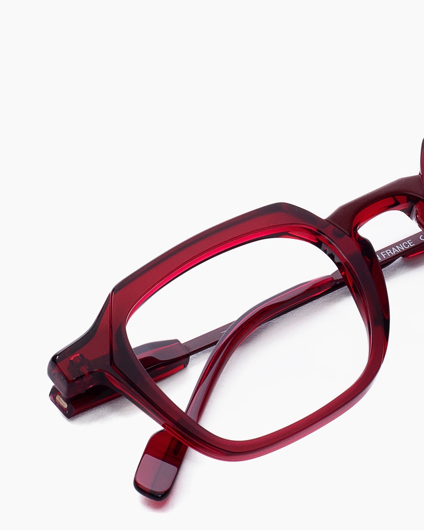 Anne and Valentin - Henri - 8C26 | glasses bar