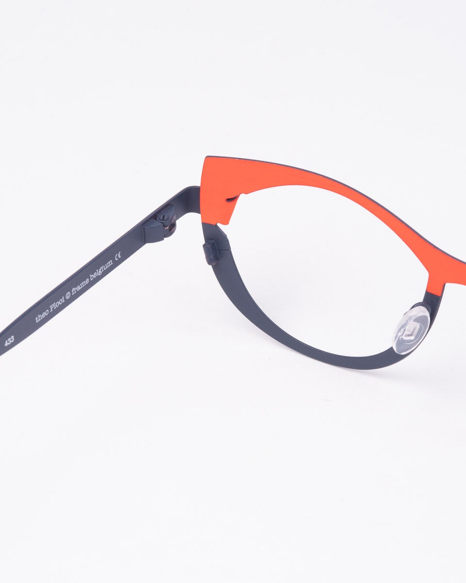 blue metal oval eyeglasses by Theo model plooi, front view, lunettes de vue Bleu 