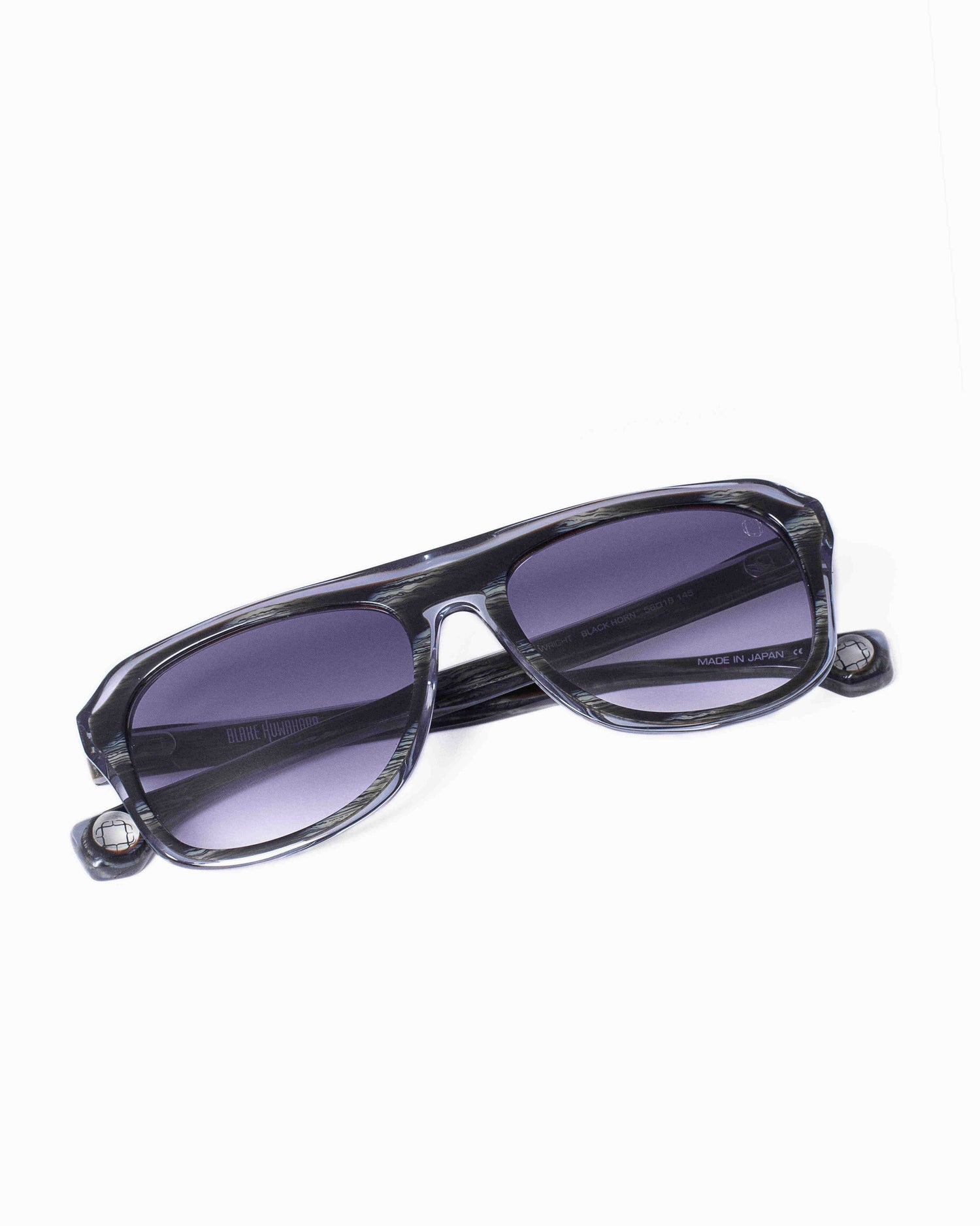 Blake Kuwahara - wright - Blackhorn | Bar à lunettes:  Marie-Sophie Dion