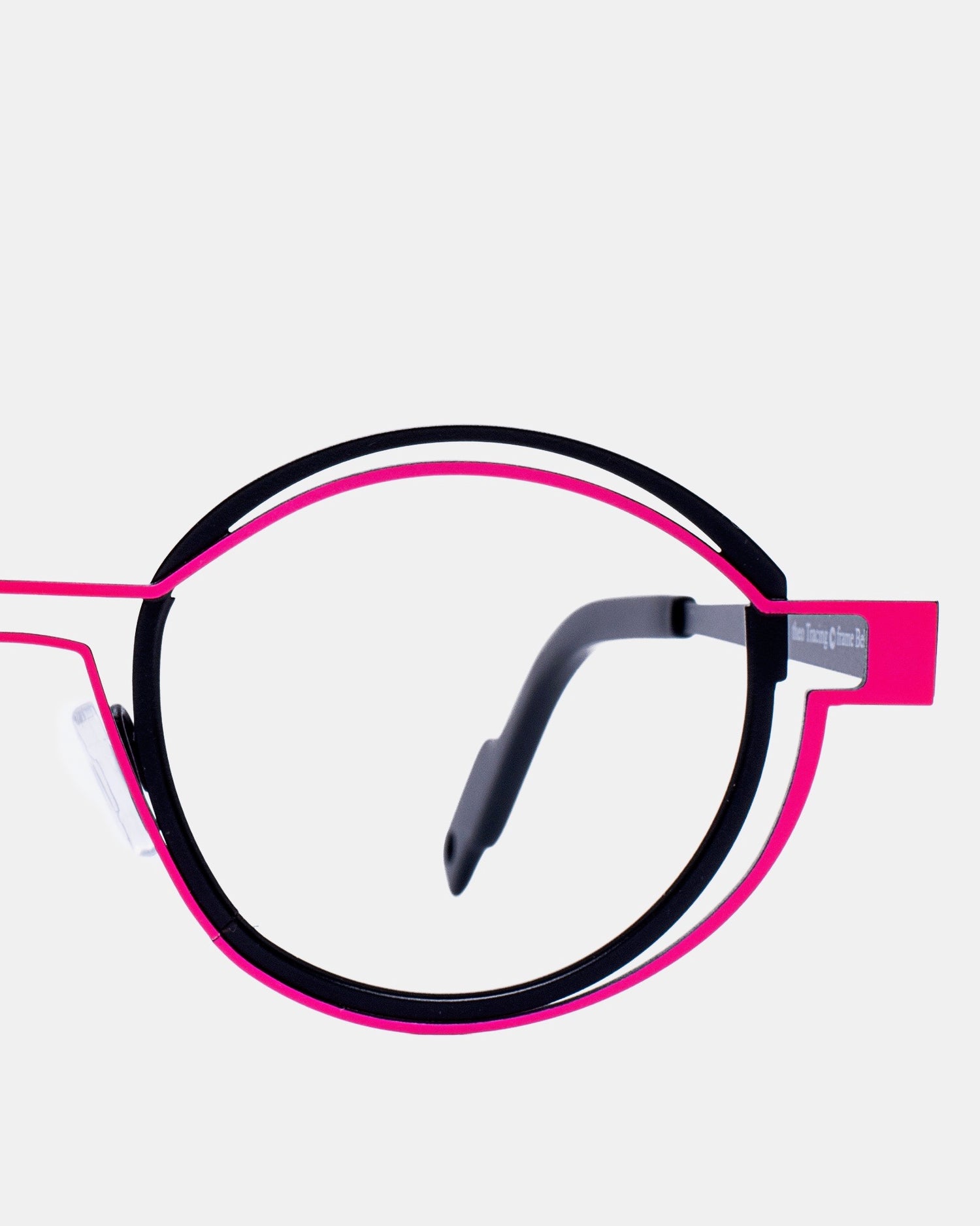 pink metal round eyeglasses by Theo model tracing, front view, lunettes de vue Rose rond