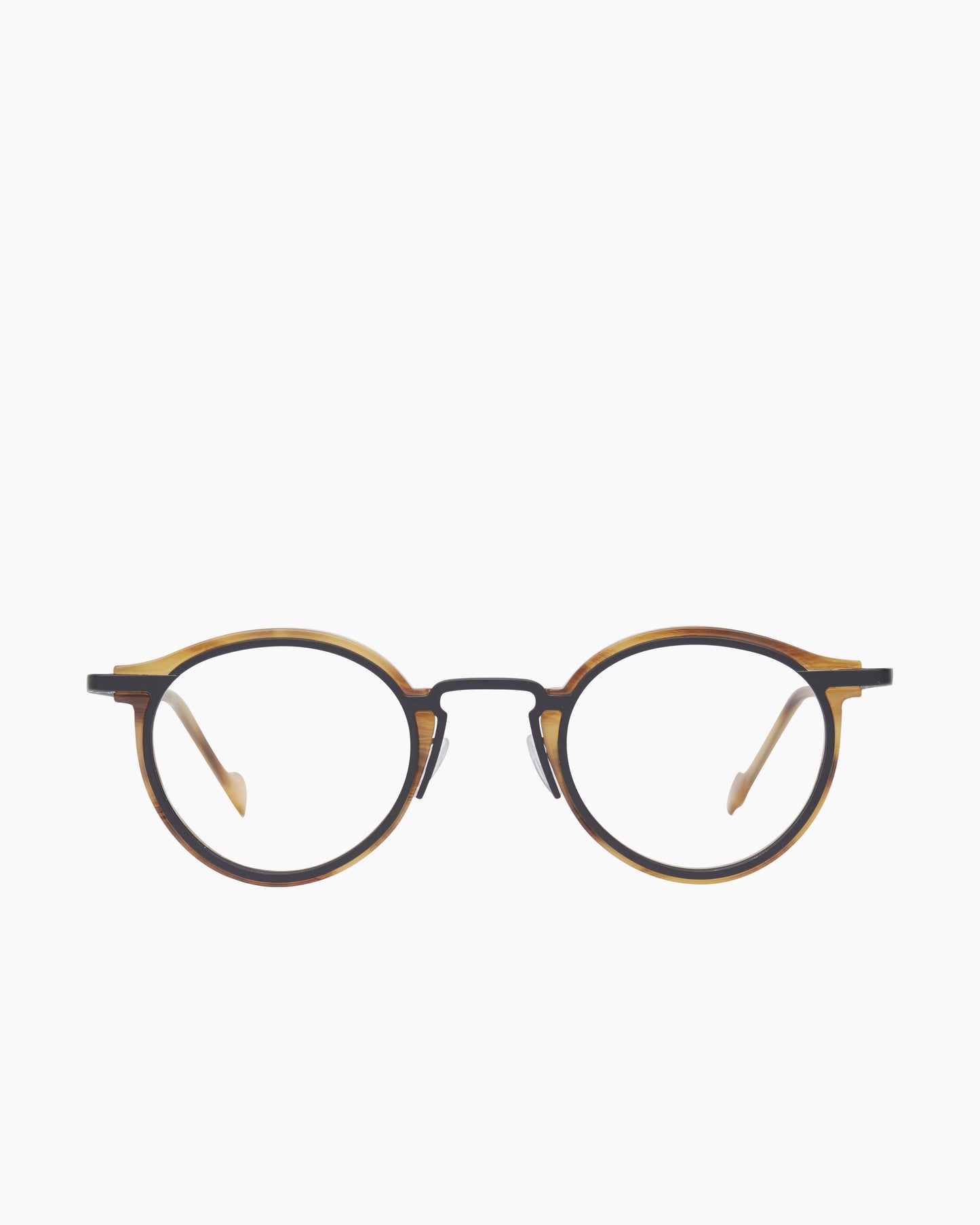 Anne and Valentin - m5 - H31 | glasses bar