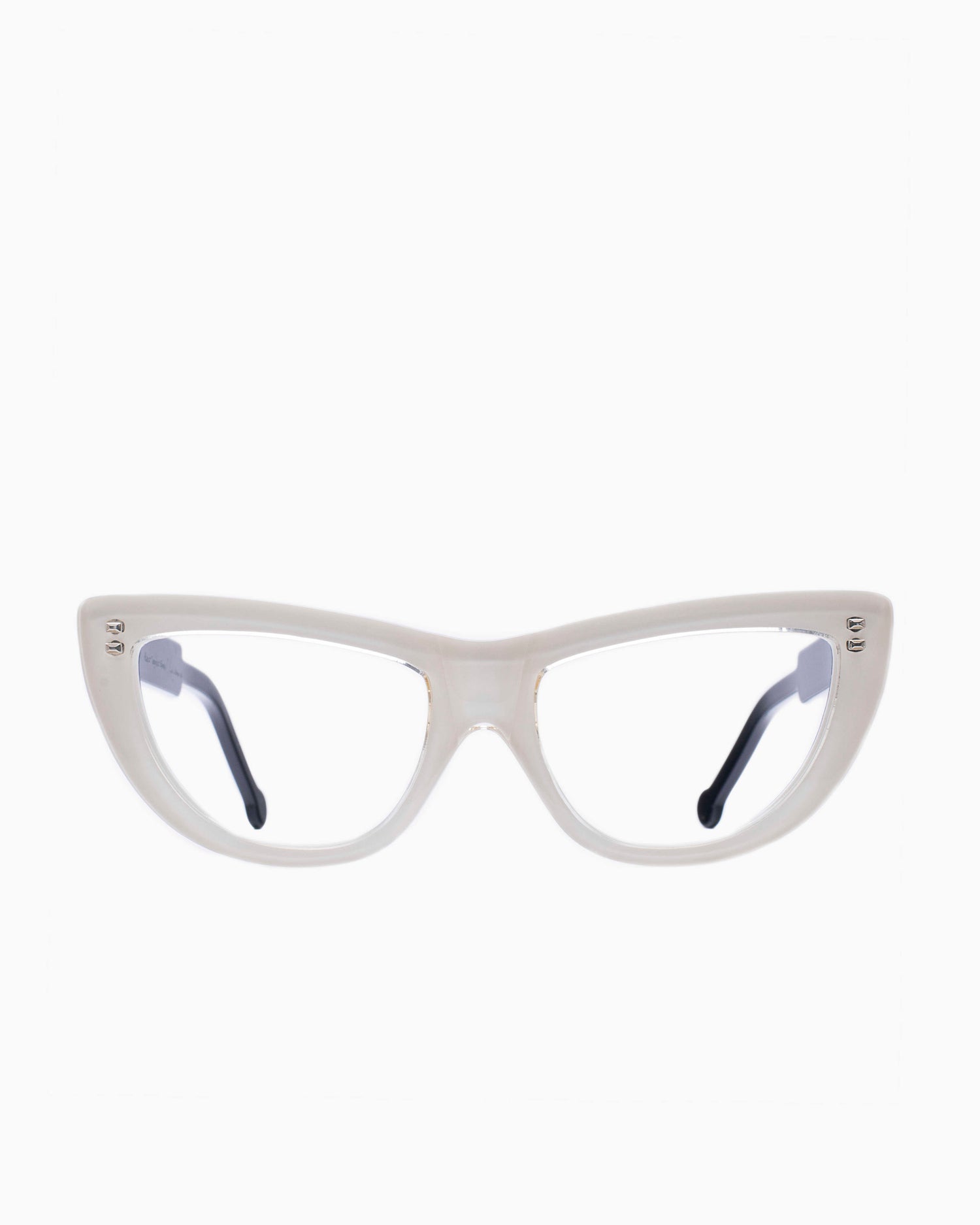 white plastic cat eyeglasses by Marie-Sophie Dion model Hanna, front view, lunettes de vue Blanc chat