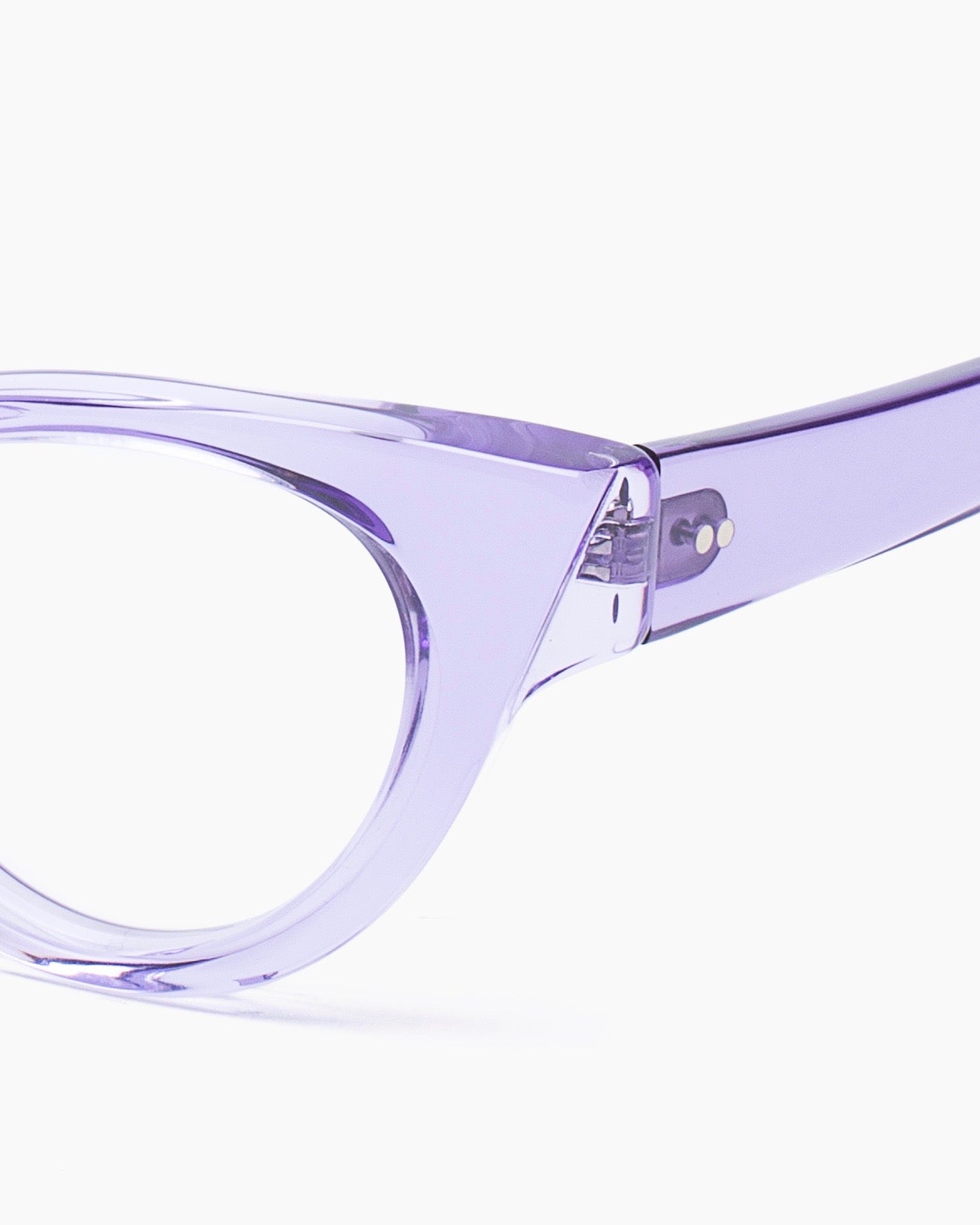 purple plastic cat eyeglasses by Kirk&Kirk model Marilyn, front view, lunettes de vue chat couleur violet
    >
  </div>
  <button class=