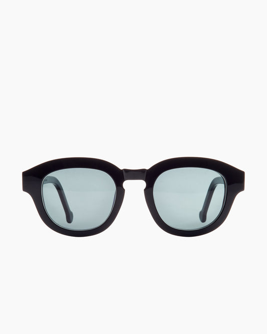 black plastic oval sunglassesby Marie-Sophie Dion model Scottisun, front view, lunettes de vue ovale couleur Noir