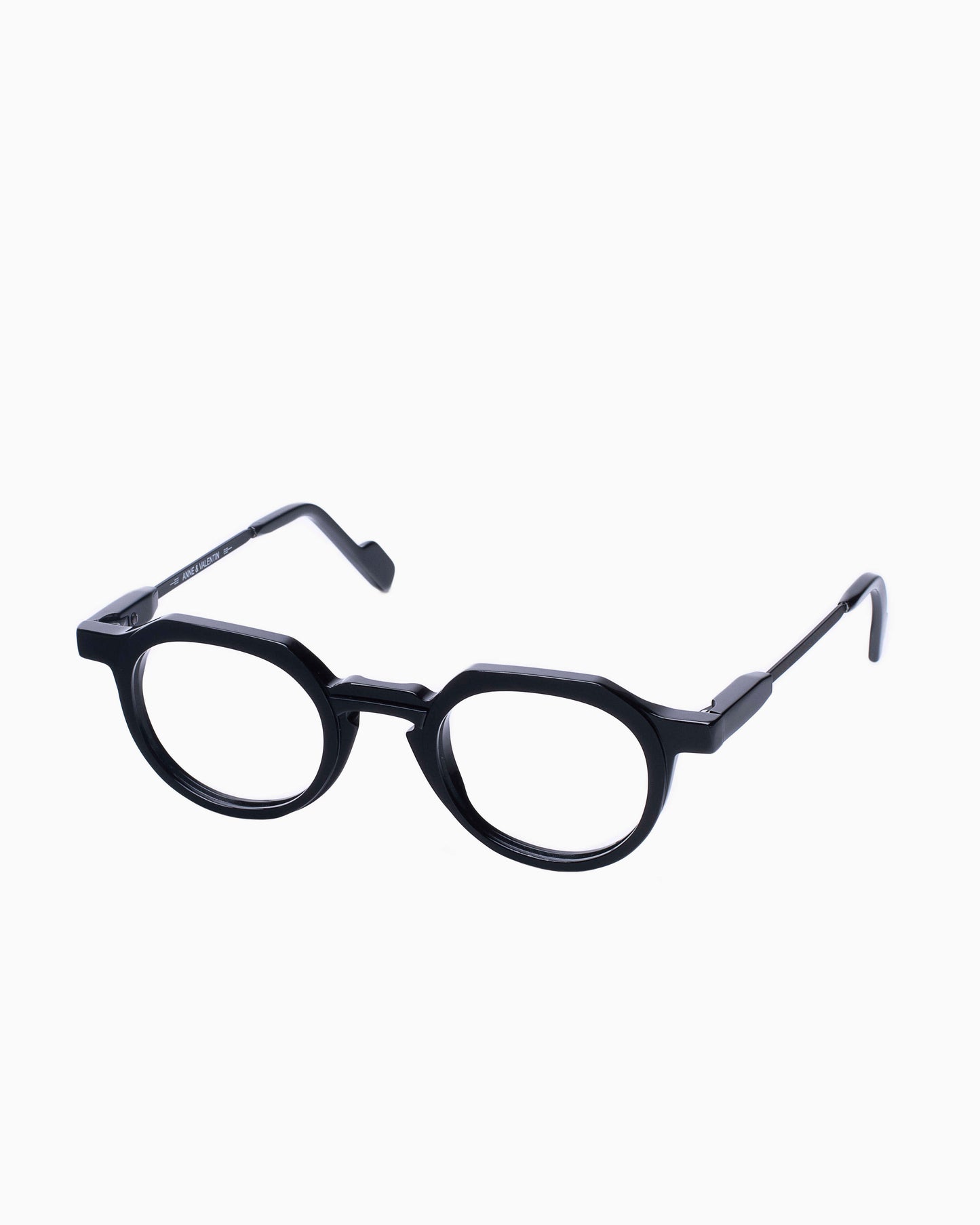 Anne and Valentin - Horst - 8C27 | glasses bar