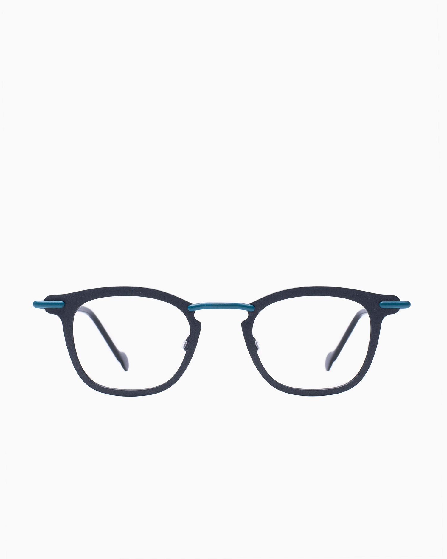 Anne and Valentin - helium - BC79 | glasses bar:  Marie-Sophie Dion