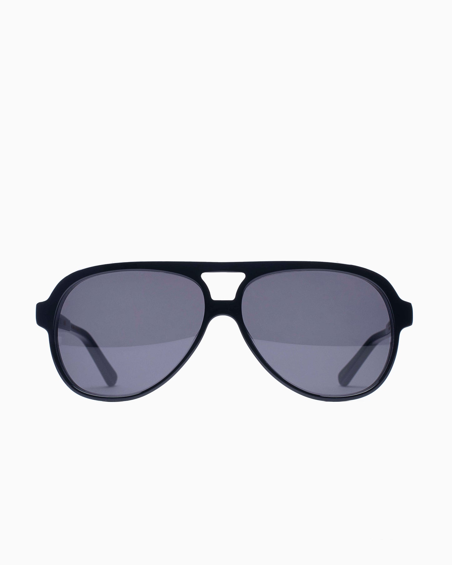 History of seeing - FIL7 - N097chandelier | glasses bar