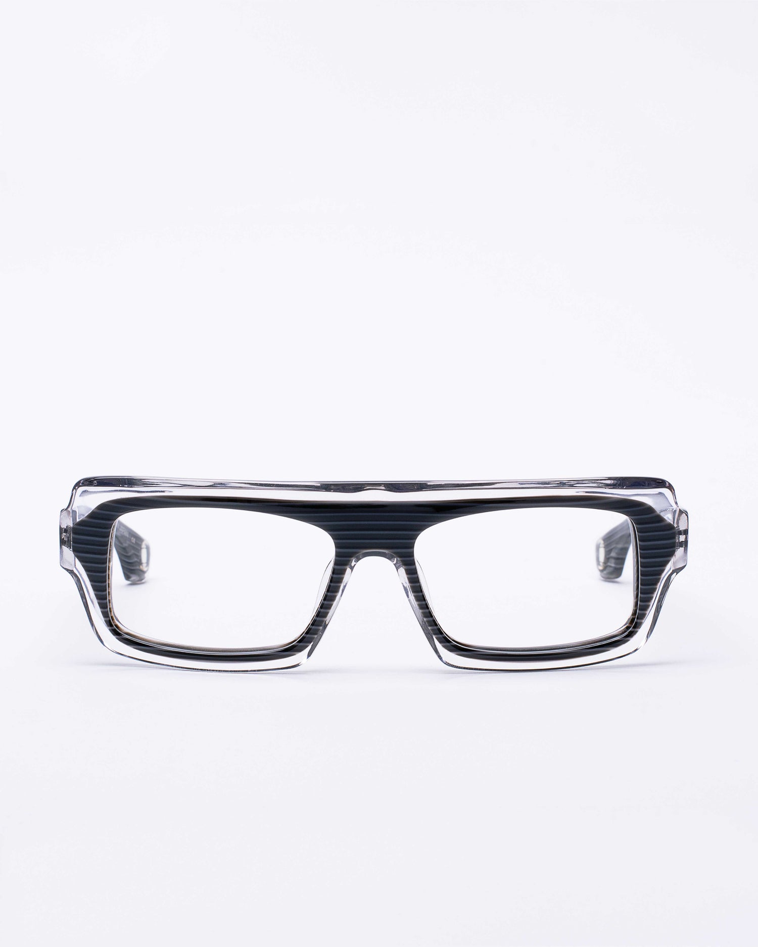 Blake Kuwahara - rohe - Gray | glasses bar:  Marie-Sophie Dion