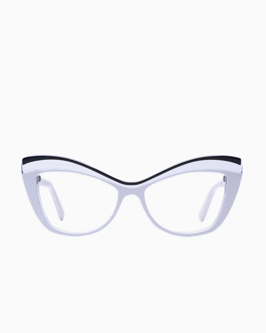white plastic butterfly eyeglasses by Traction model PEGGY, front view, lunettes de vue papillon couleur Blanc