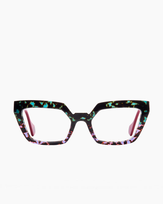 green plastic cat eyeglasses by Anne et Valentin model Brera, front view, lunettes de vue chat couleur Vert