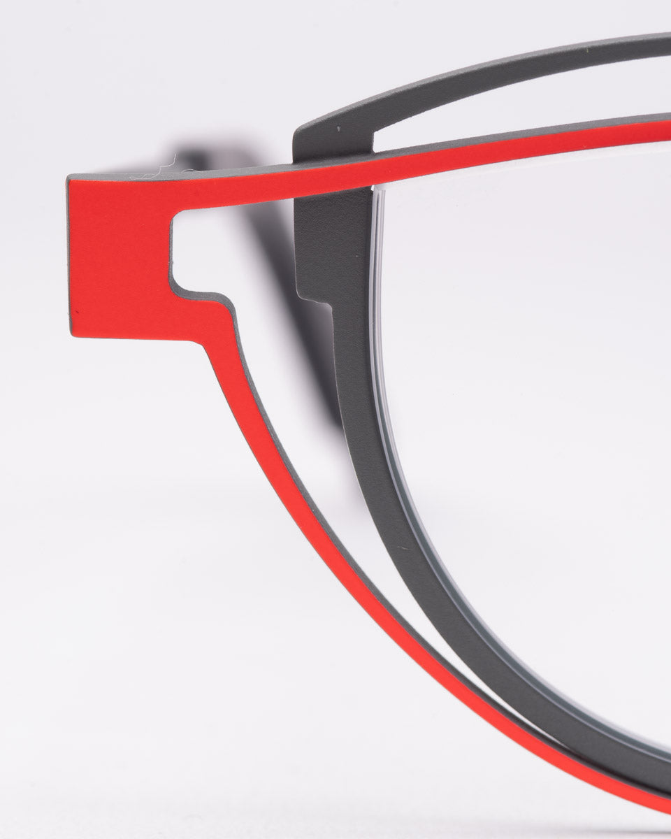 Theo-shape-451 | glasses bar