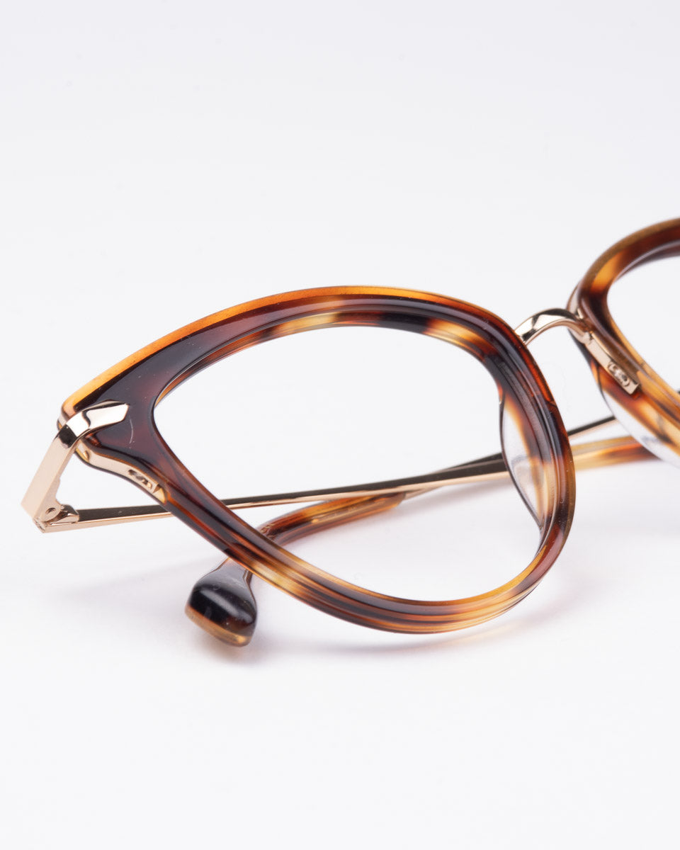 tortoise plastic cat eyeglasses by William Morris model 40017, front view, lunettes de vue Écaille de tortue 