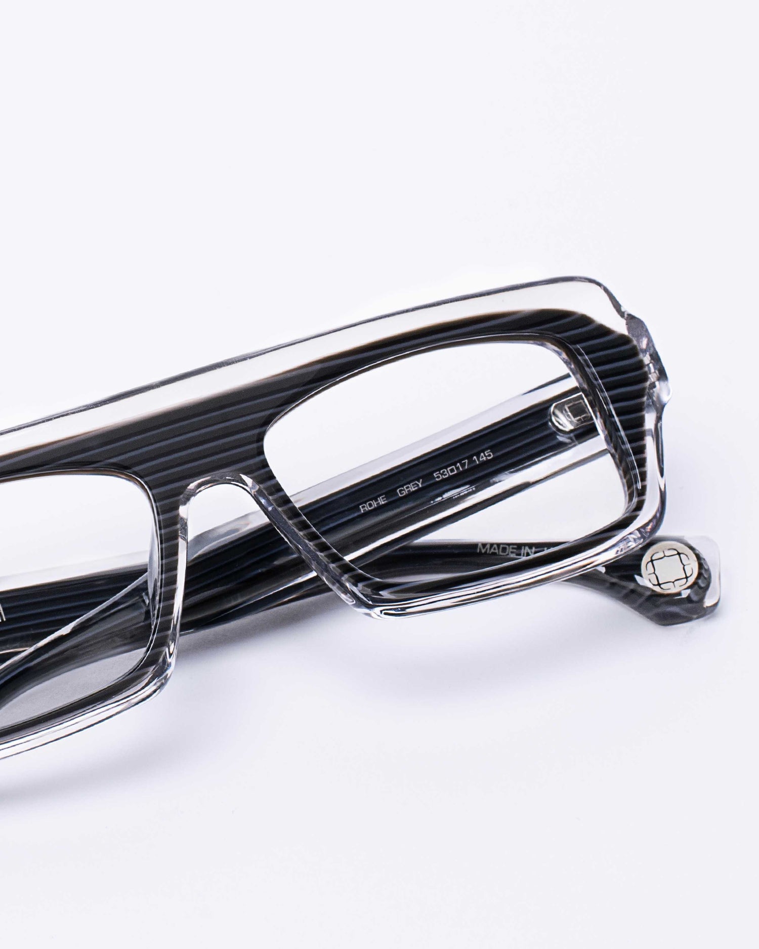 Blake Kuwahara - rohe - Gray | glasses bar:  Marie-Sophie Dion
