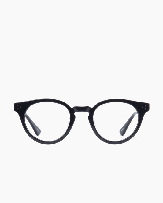 Evolve - Stills - 112 | Bar à lunettes
