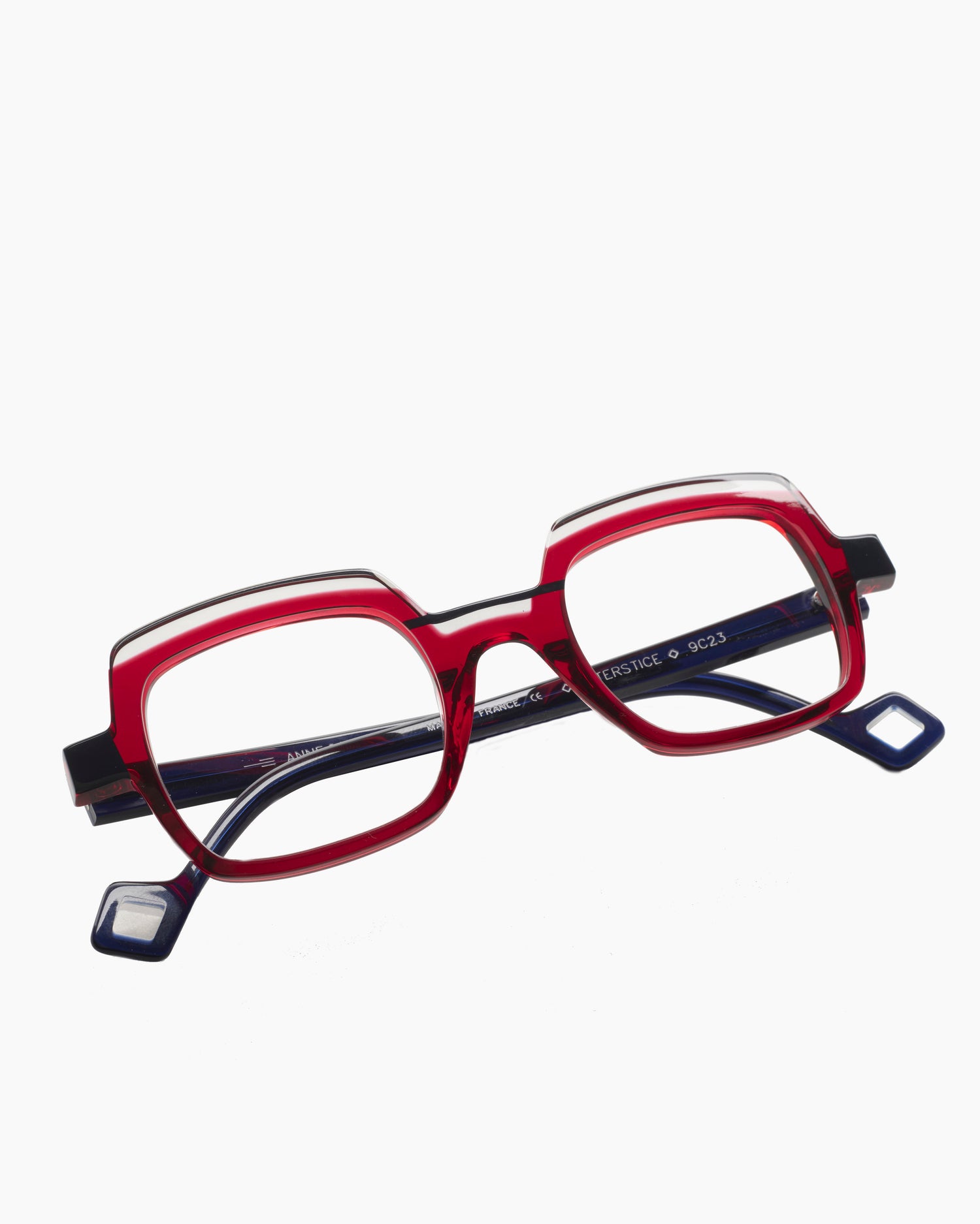red plastic rectangle eyeglasses by Anne et Valentin model Interstice, front view, lunettes de vue Rouge rectangle