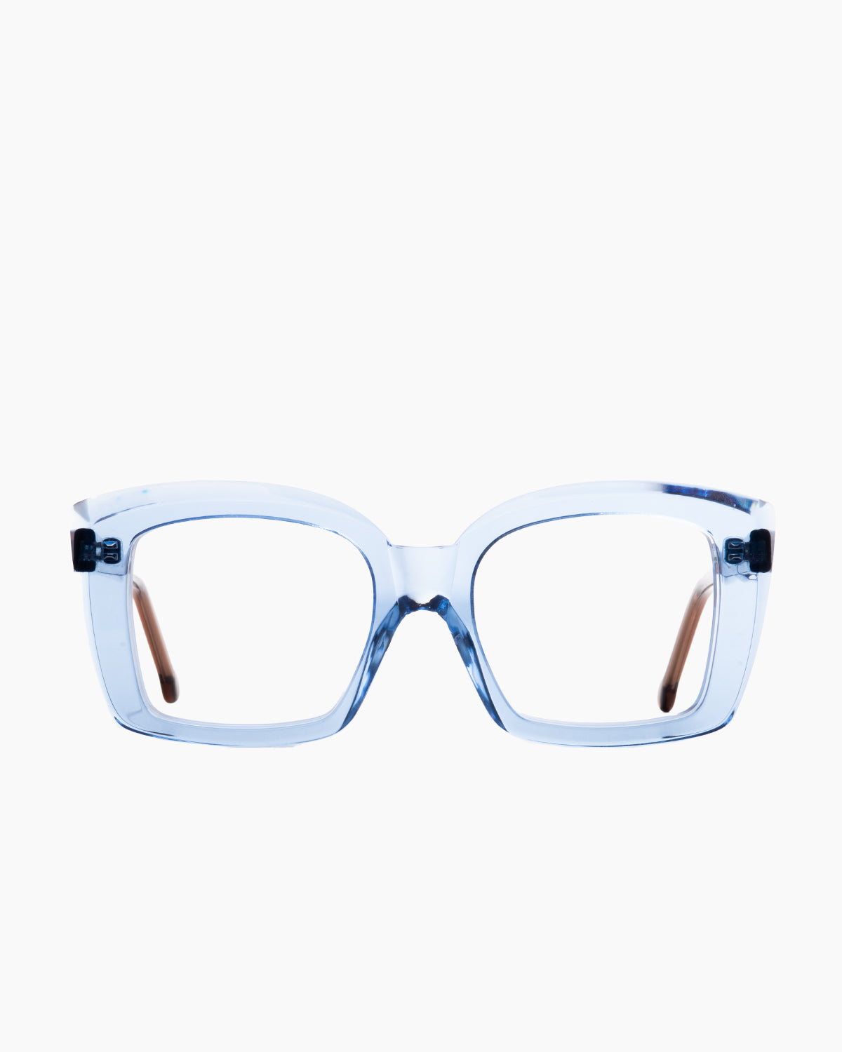 blue plastic butterfly eyeglasses by Marie-Sophie Dion model Gauvin, front view, lunettes de vue papillon couleur bleu