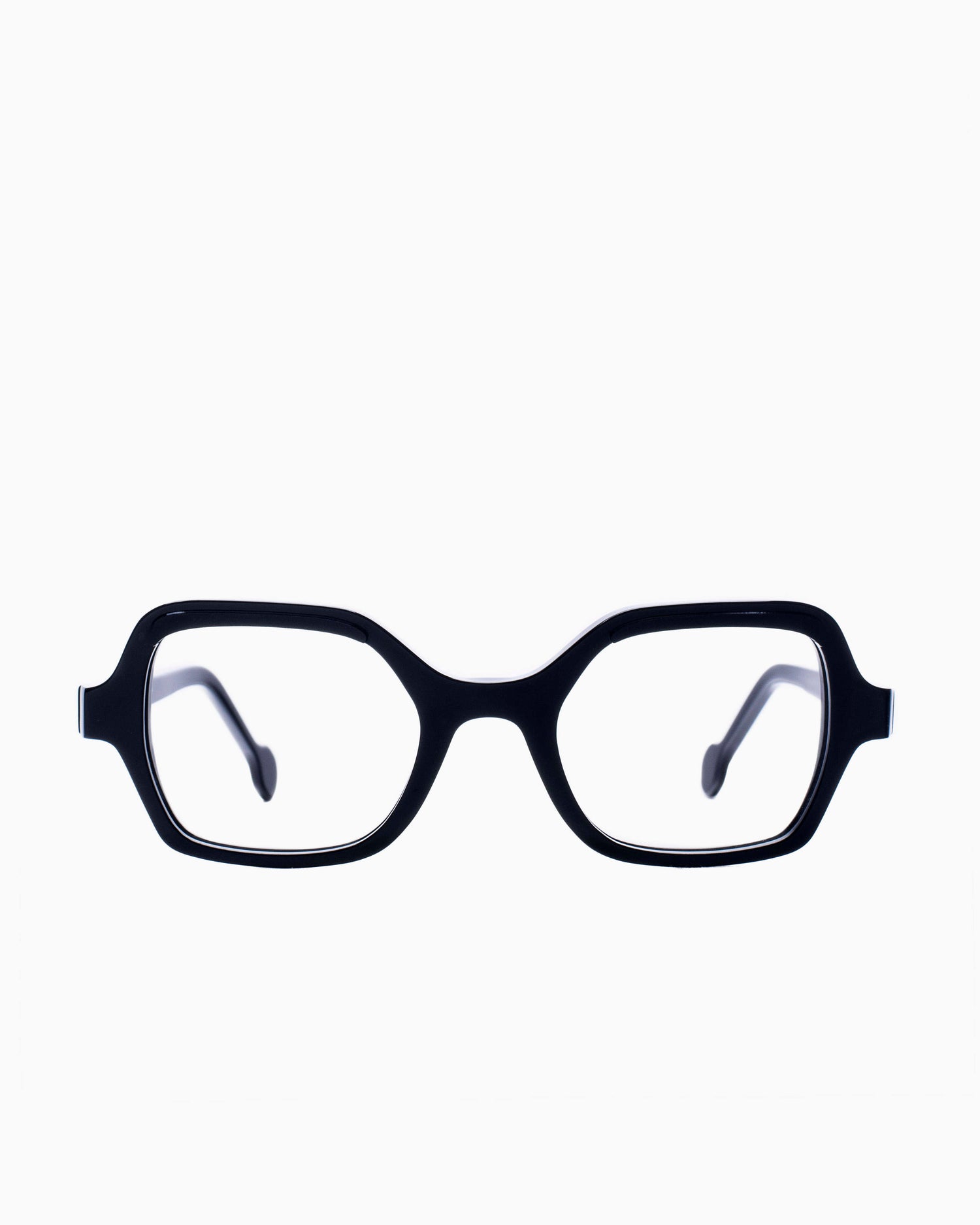 black plastic butterfly eyeglasses by Anne et Valentin model Iwish, front view, lunettes de vue Noir papillon