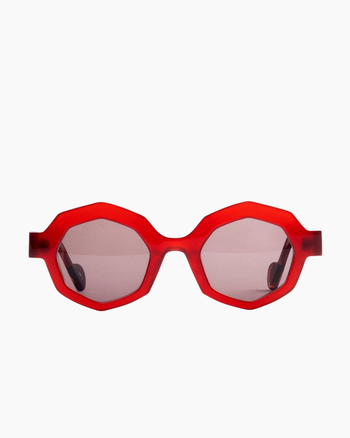 red plastic octogon  sunglassesby Anne et Valentin model swinton, front view, lunettes de vue rouge octogone