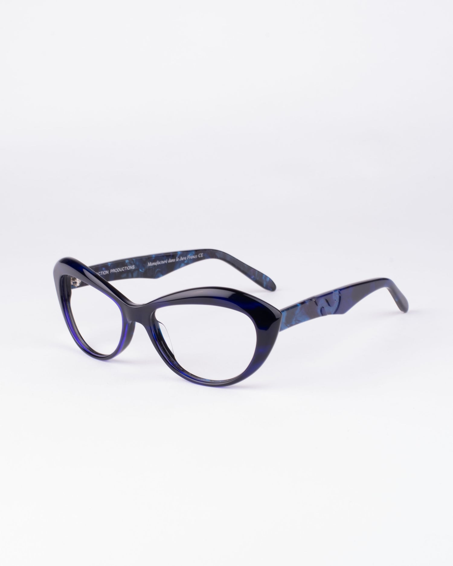 Traction - hockney - marblue | glasses bar:  Marie-Sophie Dion