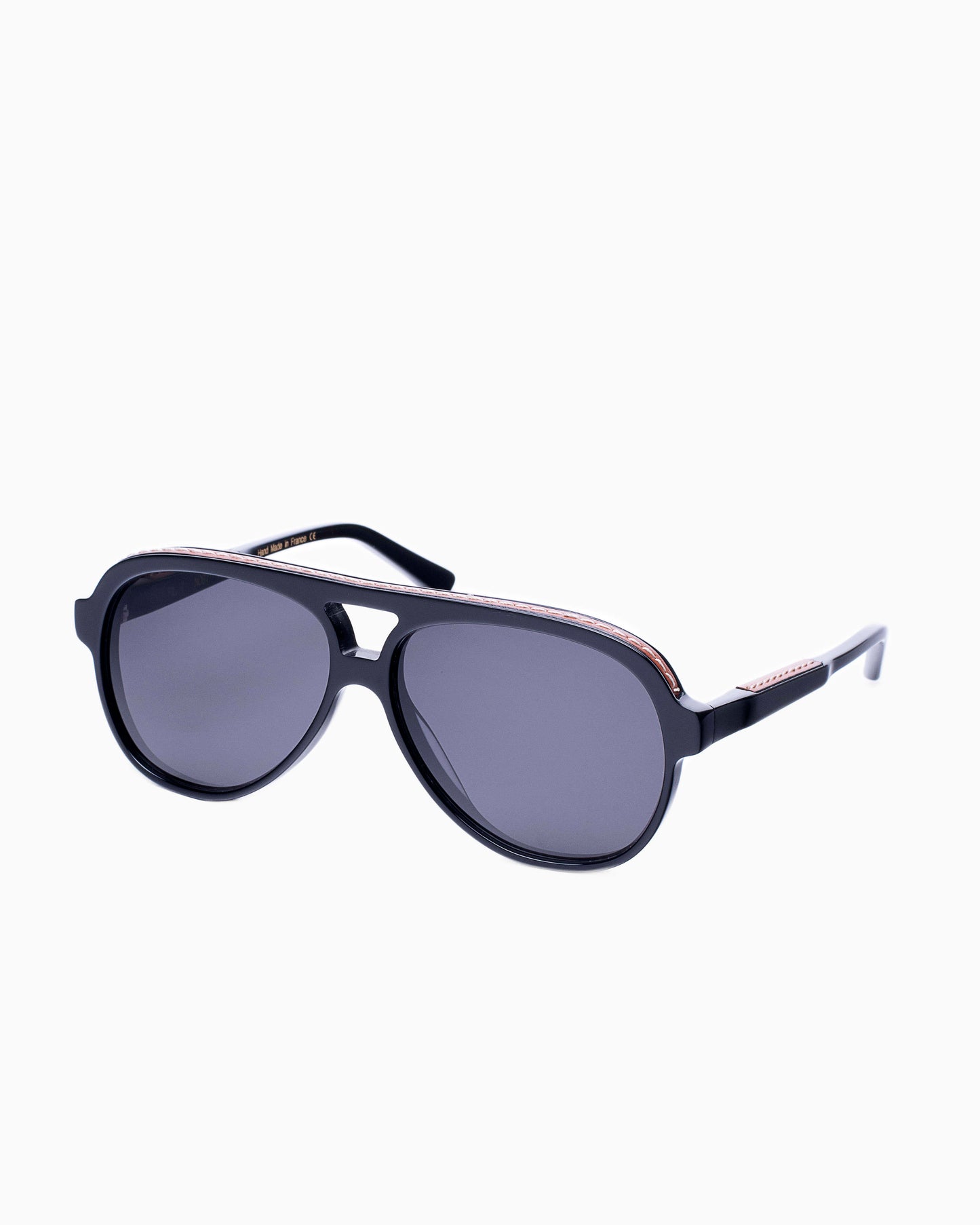 History of seeing - FIL7 - N097chandelier | glasses bar