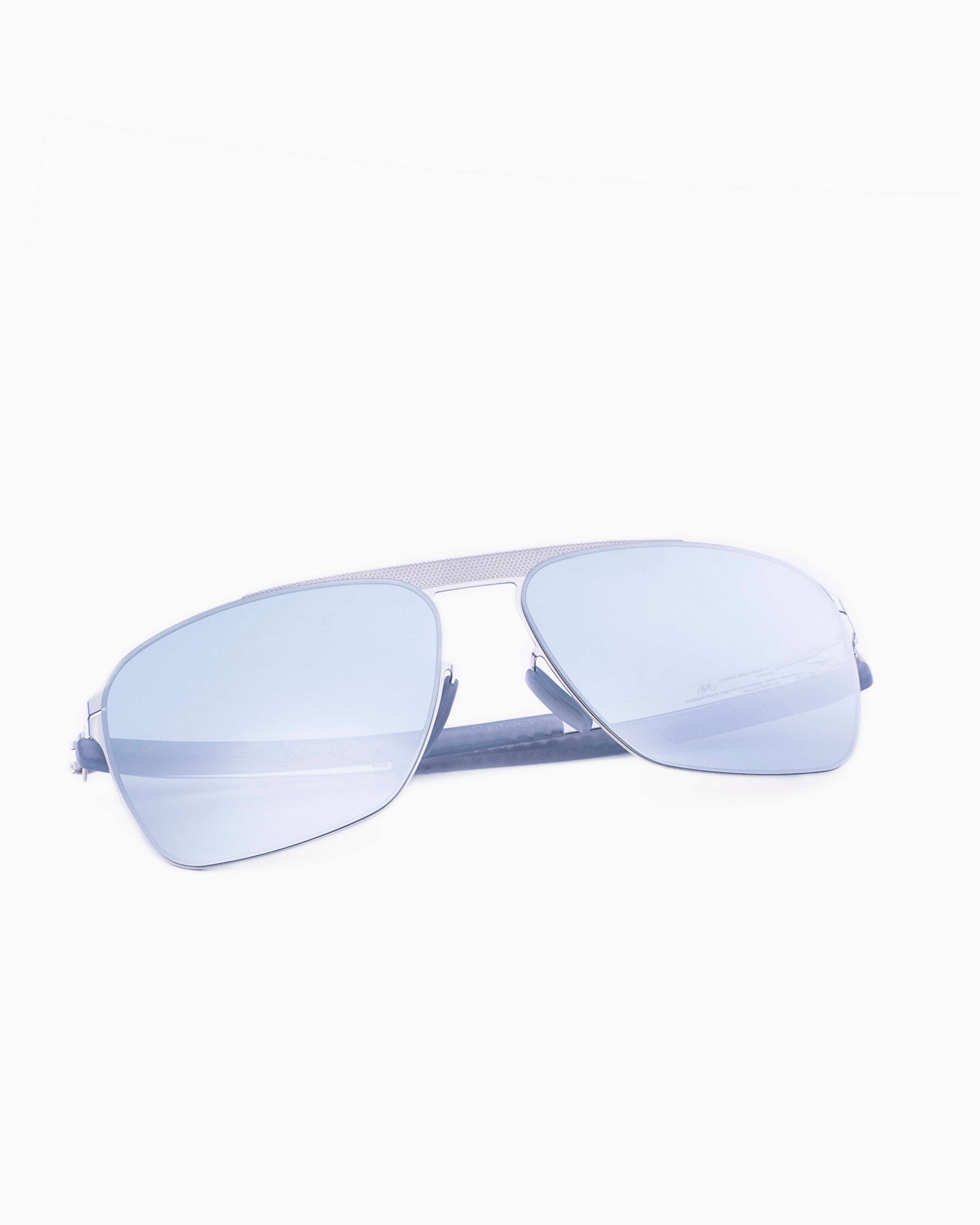 silver metal aviator  sunglassesby Ic Berlin model sebastians, front view, lunettes de vue argent aviateur