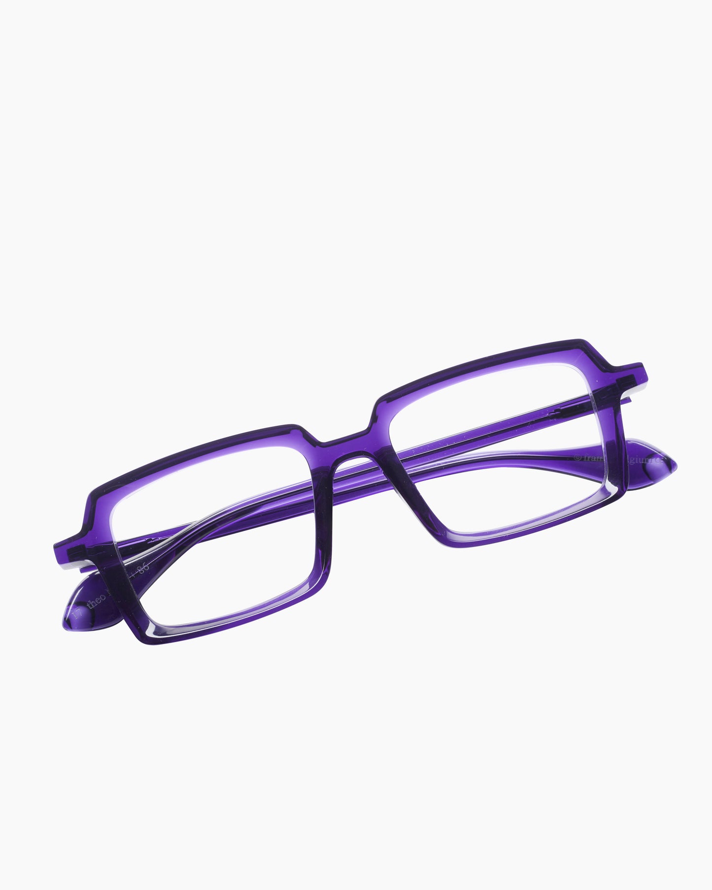 Theo - mille+86 - 17 | Bar à lunettes