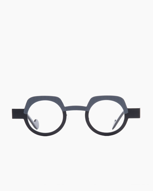 Anne and Valentin - Vibrato - 23a17 | glasses bar