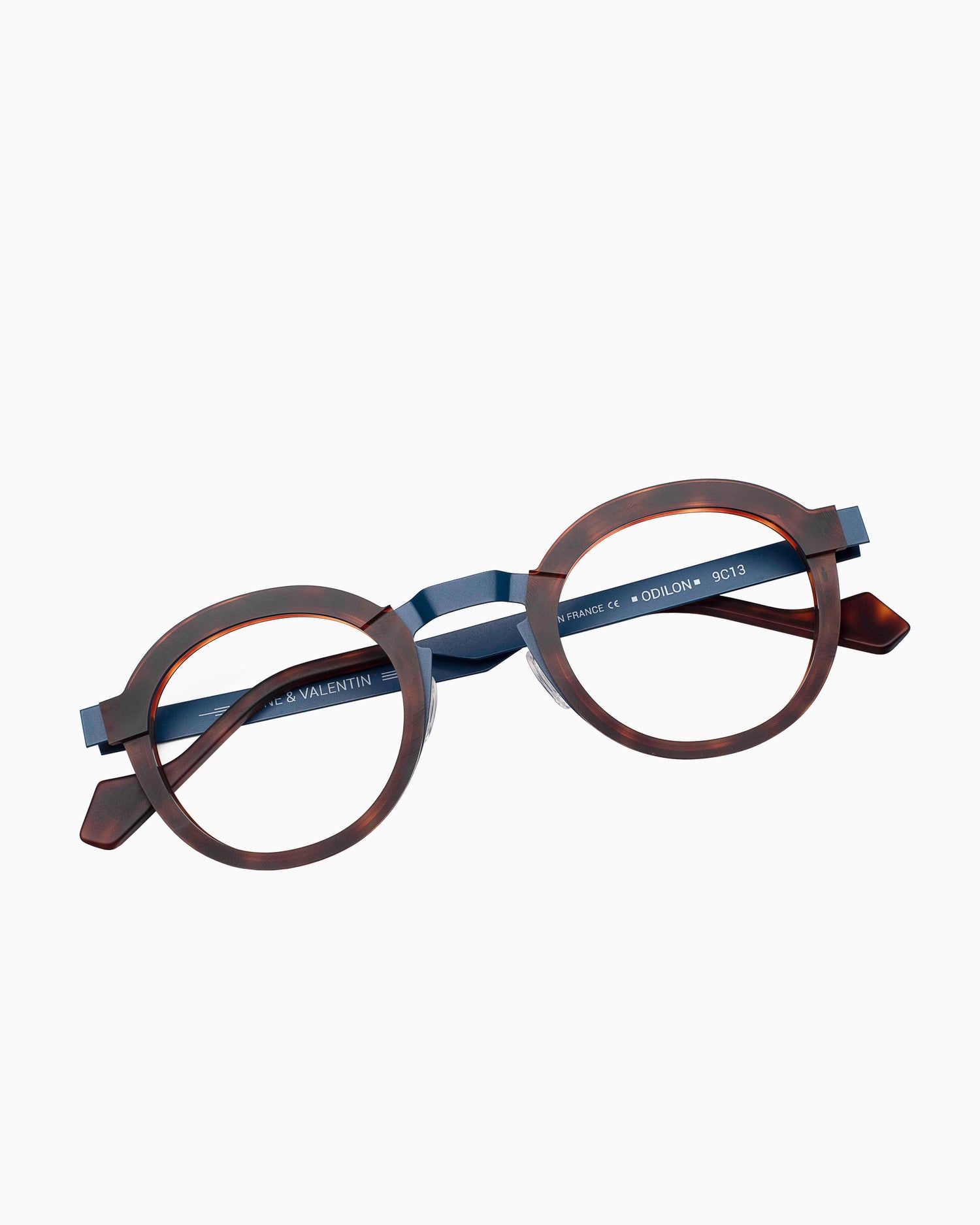 Anne and Valentin - Odilon - 9c13 | glasses bar:  Marie-Sophie Dion