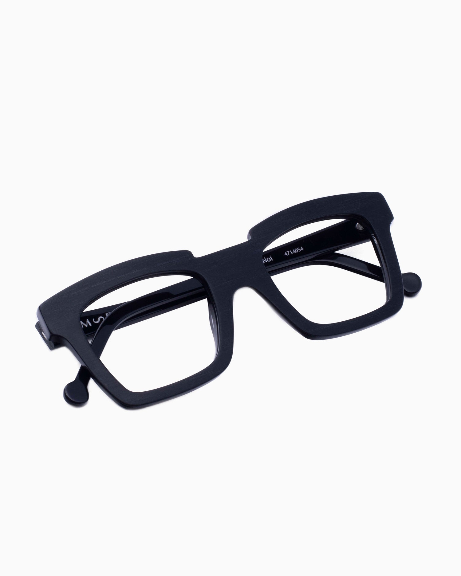 black plastic rectangle eyeglasses by Marie-Sophie Dion model Willard, front view, lunettes de vue rectangle couleur Noir
    >
  </div>
  <button class=