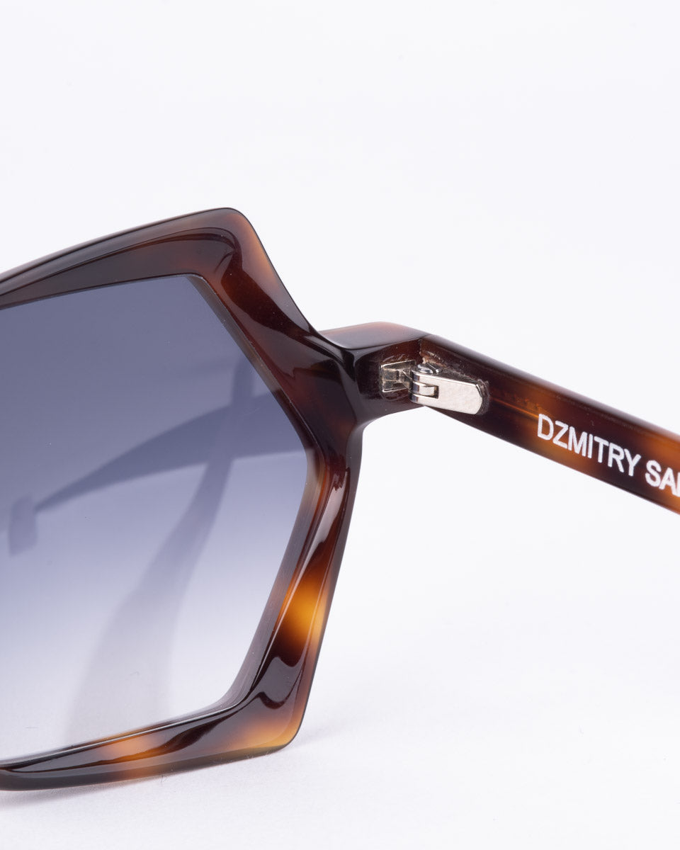 Dzmitry Samal - 009 - Scales | glasses bar:  Marie-Sophie Dion