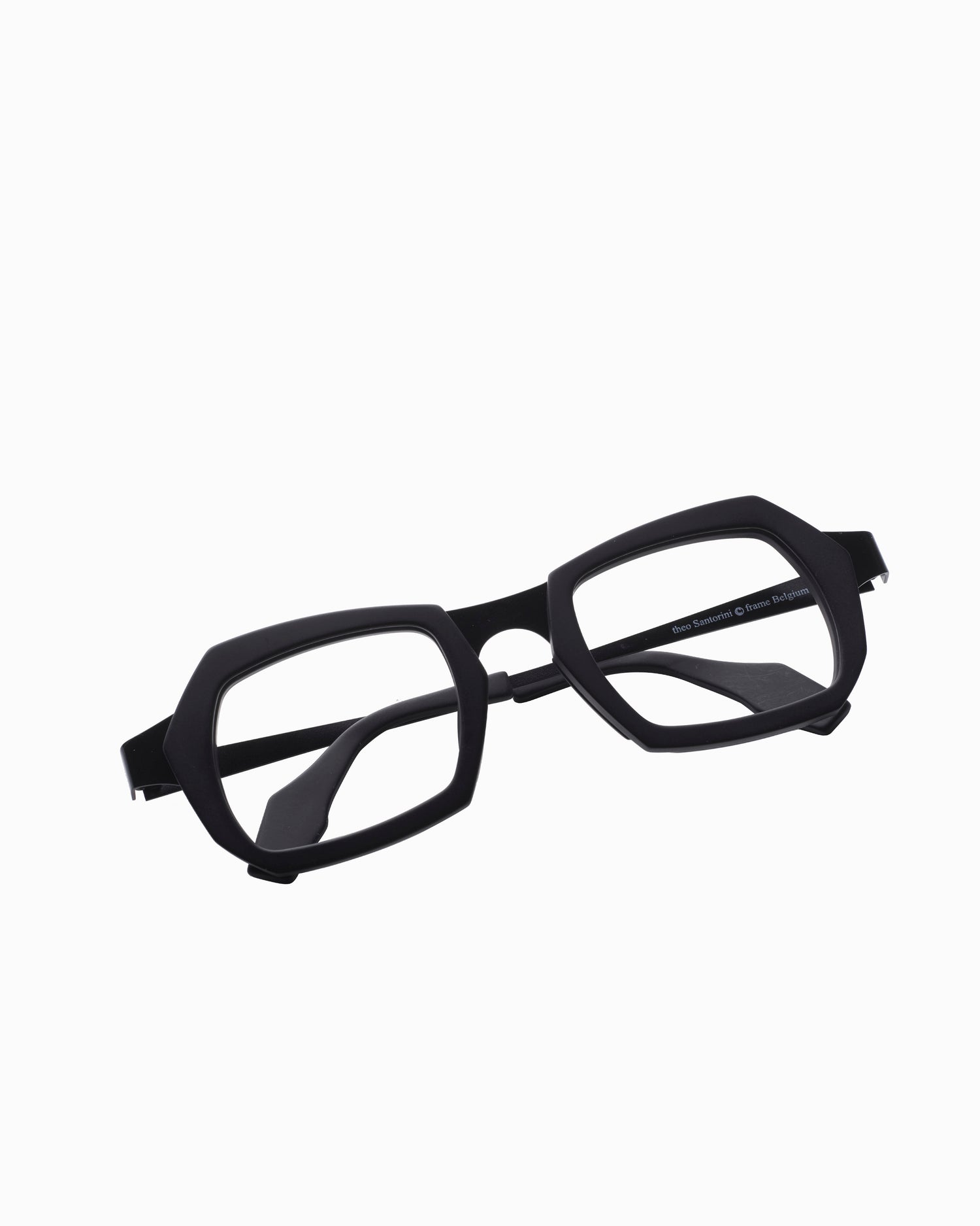 black plastic rectangle eyeglasses by Theo model Santorini, front view, lunettes de vue rectangle couleur Noir