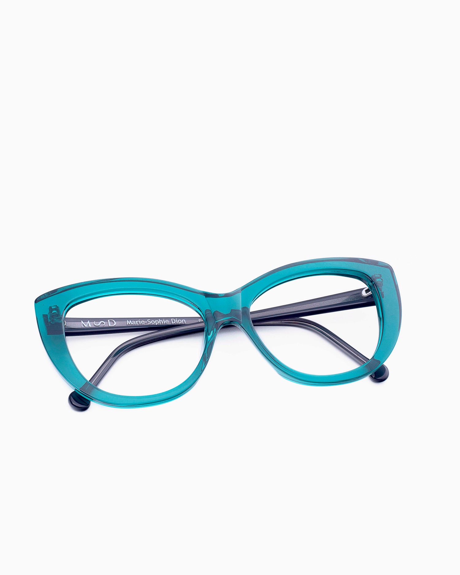 green plastic cat eyeglasses by Marie-Sophie Dion model Younan, front view, lunettes de vue Vert 