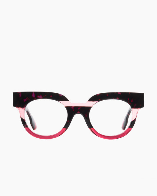 pink plastic butterfly eyeglasses by Anne et Valentin model hihi, front view, lunettes de vue papillon couleur rose