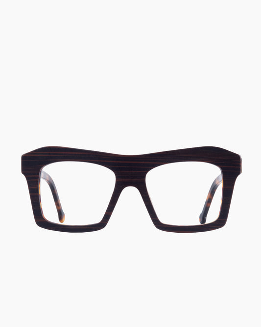 brown plastic rectangle eyeglasses by Marie-Sophie Dion model Holland, front view, lunettes de vue rectangle couleur Brun
