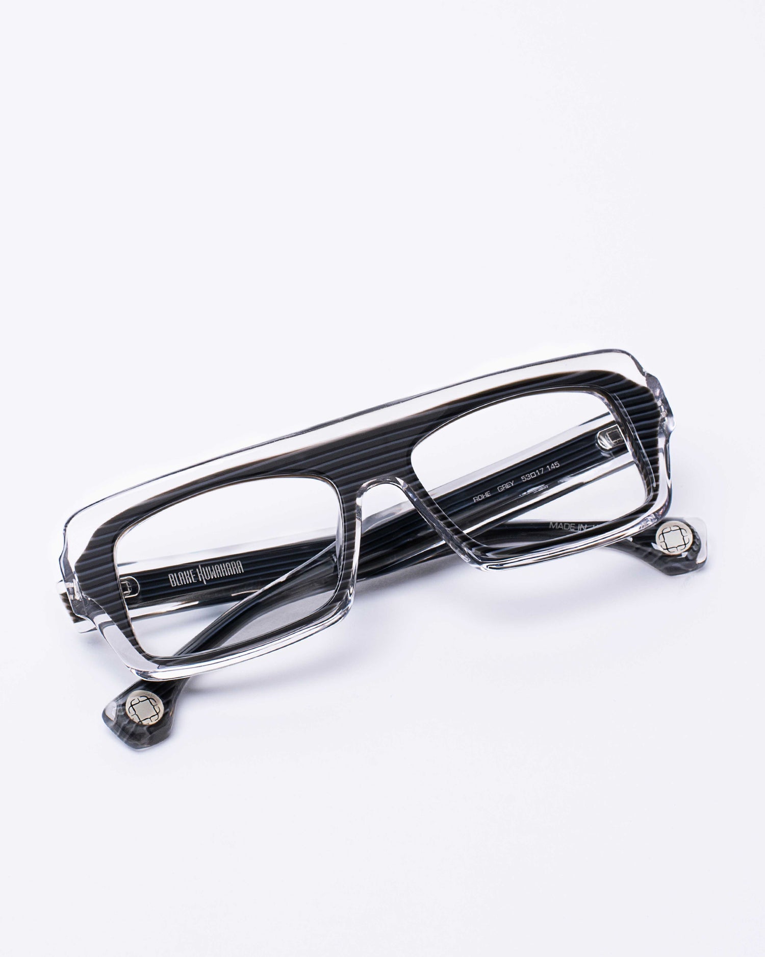 Blake Kuwahara - rohe - Gray | glasses bar:  Marie-Sophie Dion
