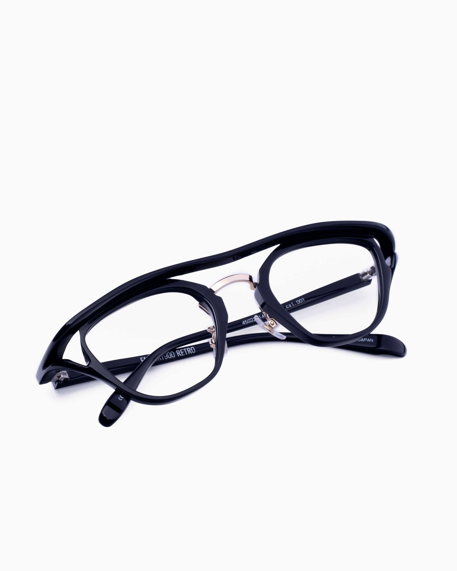 Factory 900 - RF101 - 001 | Bar à lunettes:  Marie-Sophie Dion