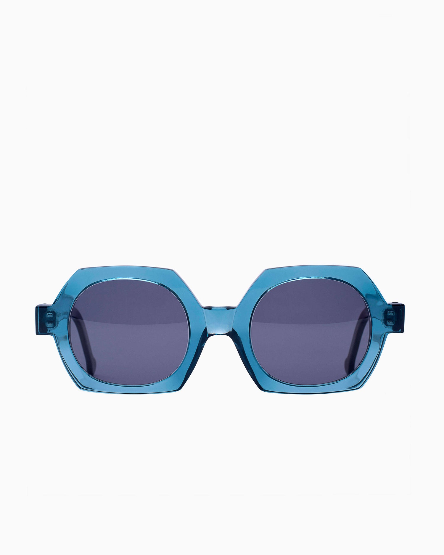blue plastic hexagon  sunglassesby Marie-Sophie Dion model Laperle, front view, lunettes de vue Bleu 
