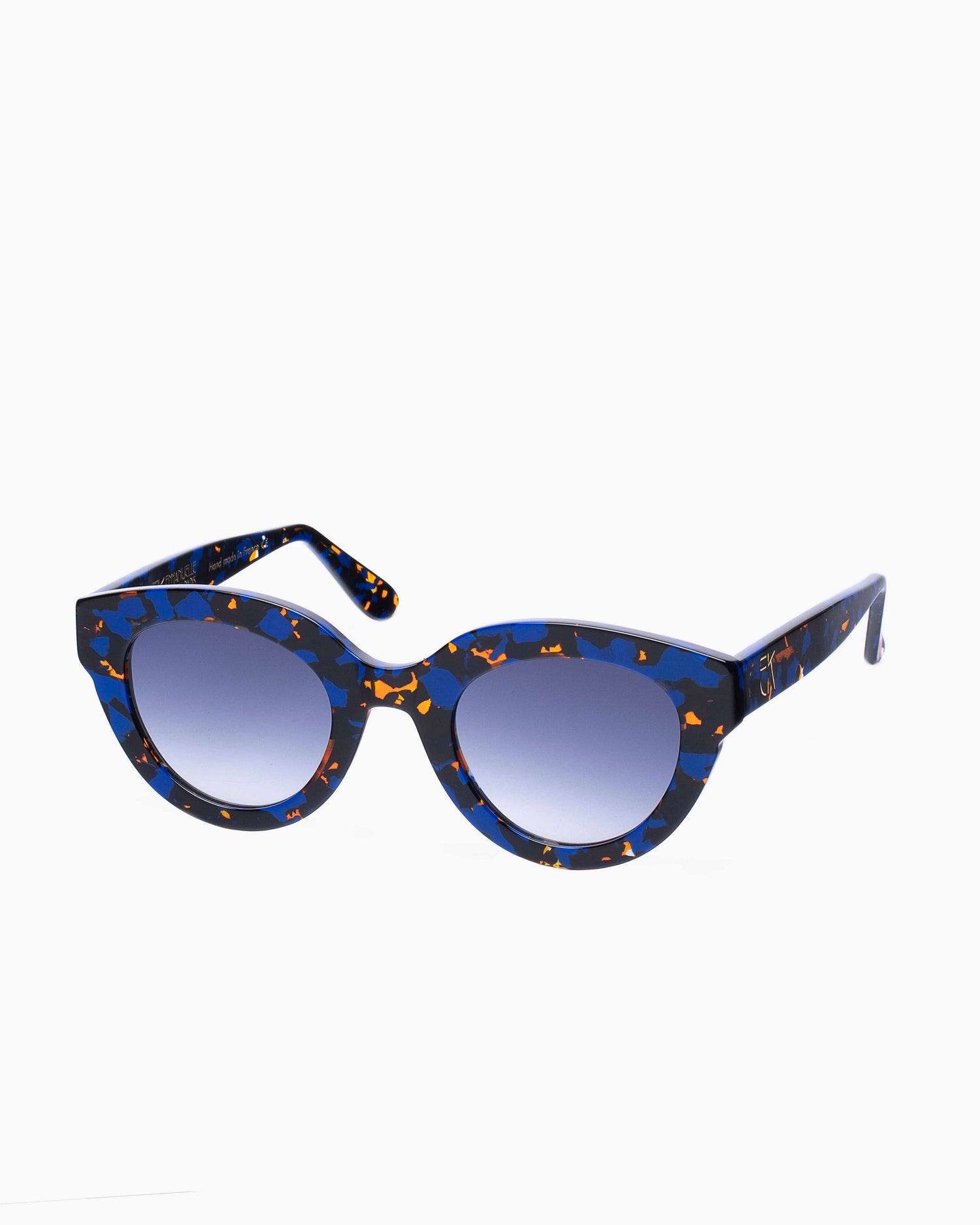 blue plastic butterfly  sunglassesby Emmanuelle Khanh model 6565, front view, lunettes de vue Bleu papillon