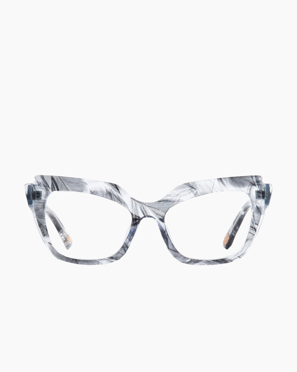 grey plastic cat eyeglasses by Spectacleeyeworks model Parisa, front view, lunettes de vue Gris chat