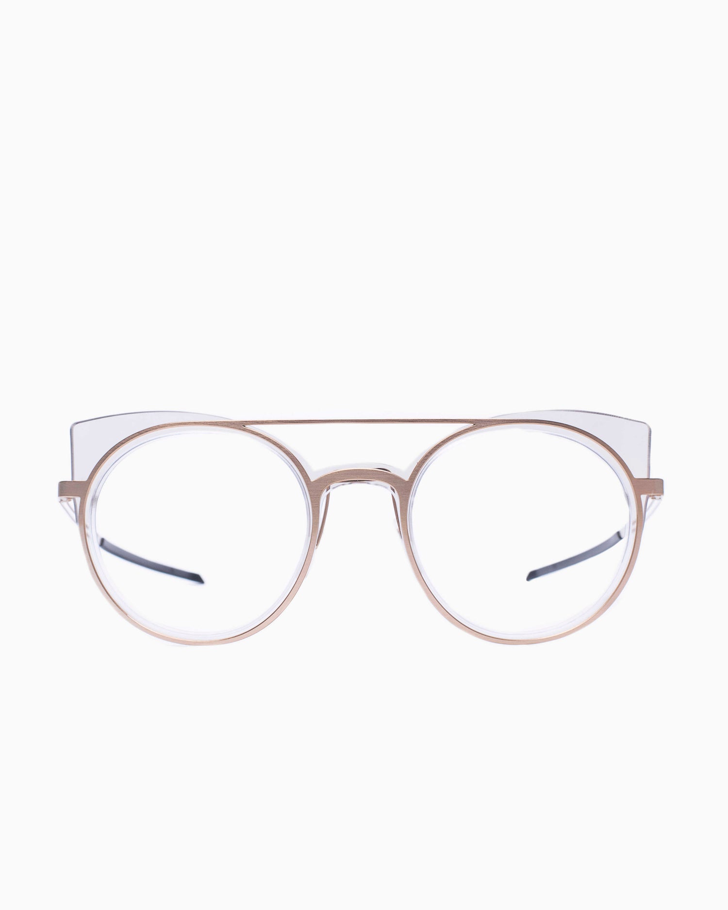 Parasite - ar3 - c25 | glasses bar:  Marie-Sophie Dion