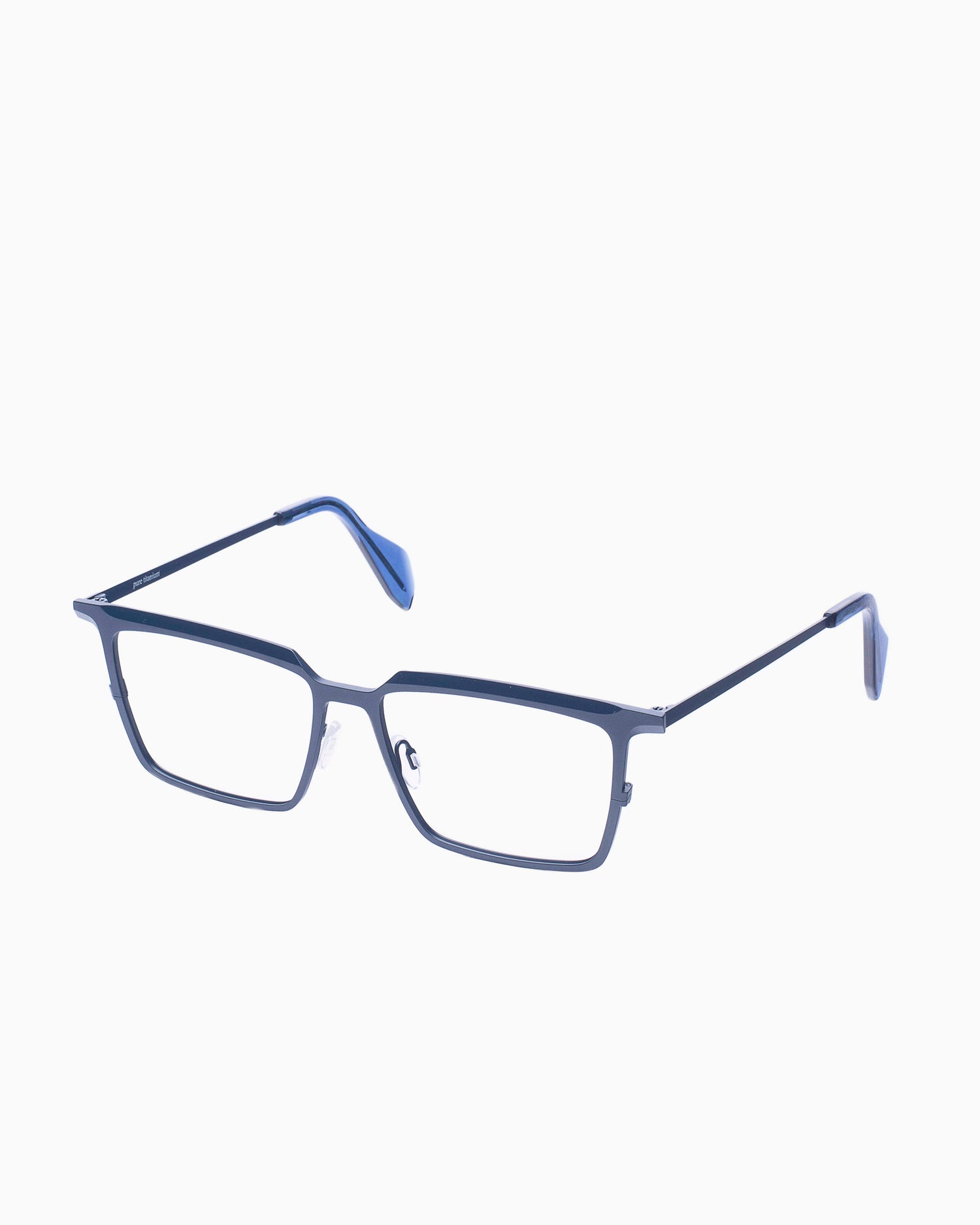 Theo-Barion-353 | glasses bar:  Marie-Sophie Dion