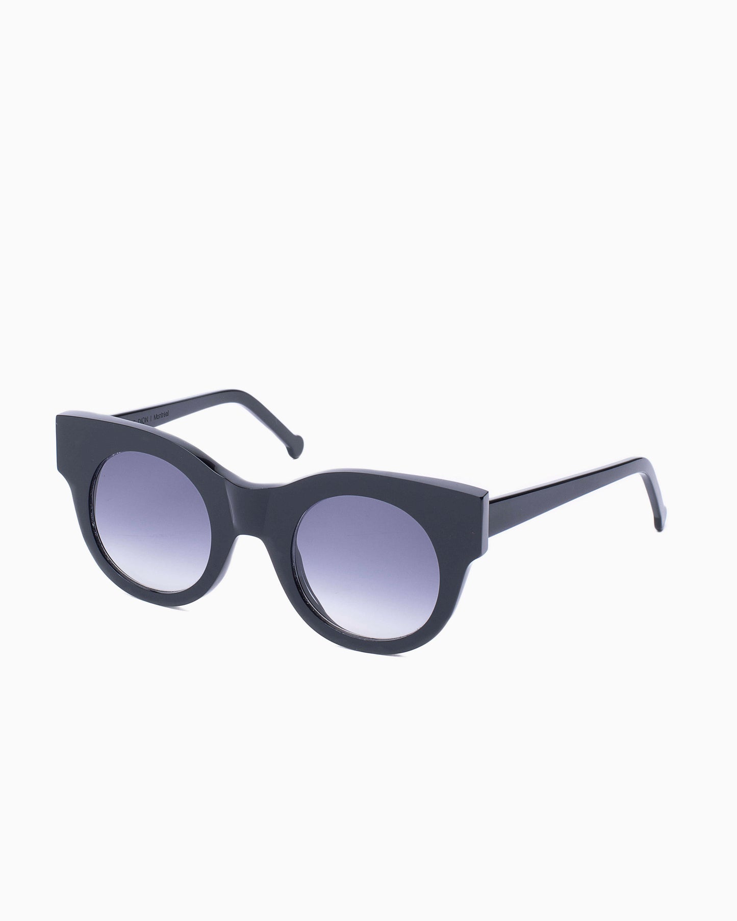 Marie-Sophie Dion - Brixi.S - Noi | glasses bar