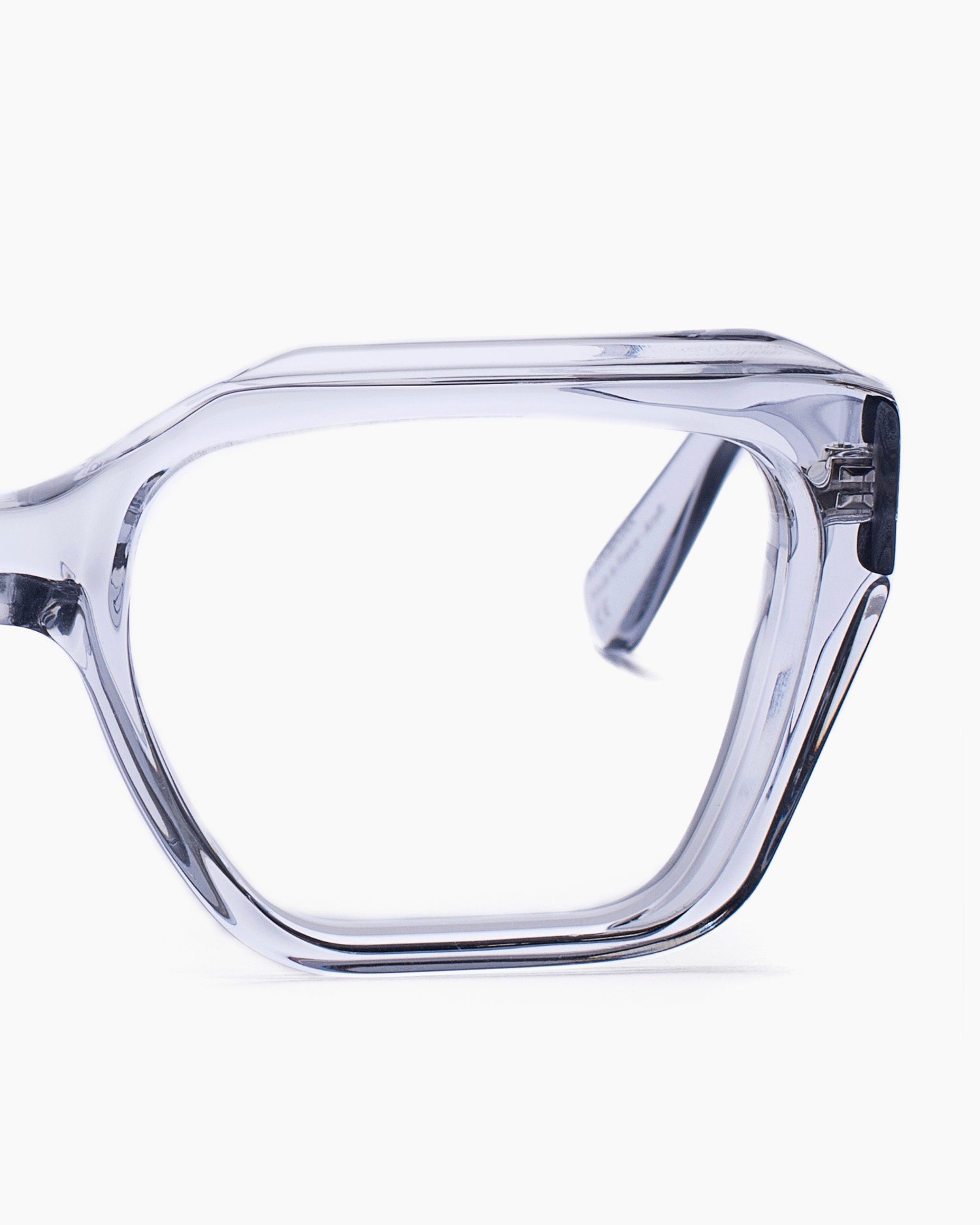 silver plastic rectangle eyeglasses by Kirk&Kirk model Neville, front view, lunettes de vue rectangle couleur argent