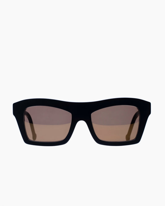 black plastic rectangle sunglassesby Marie-Sophie Dion model KwanLockSUN, front view, lunettes de vue rectangle couleur Noir