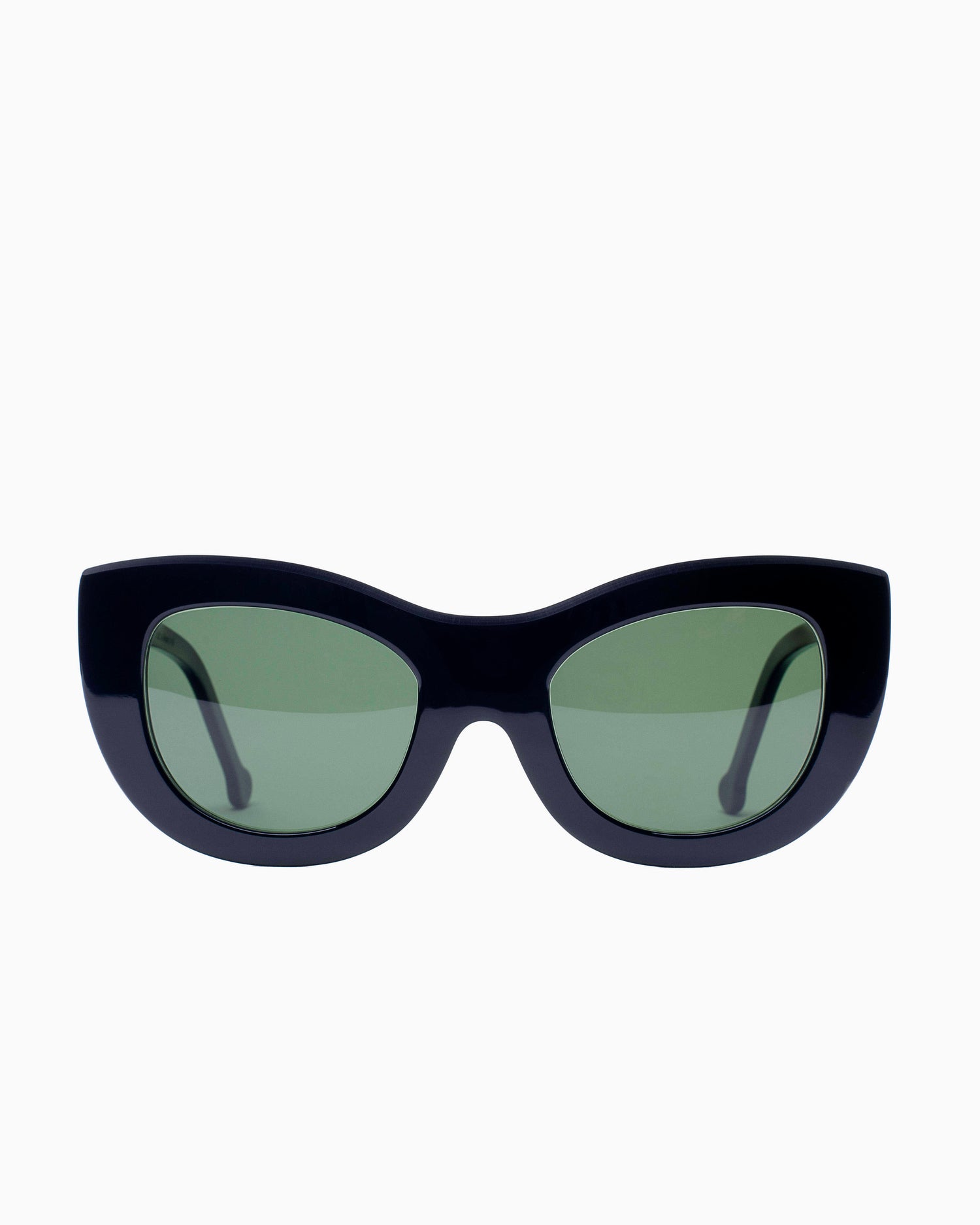 black plastic cat  sunglassesby Marie-Sophie Dion model YounanSun, front view, lunettes de vue Noir chat