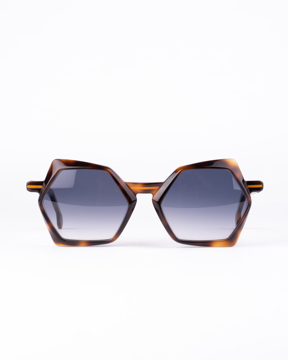 Dzmitry Samal - 009 - Scales | glasses bar
